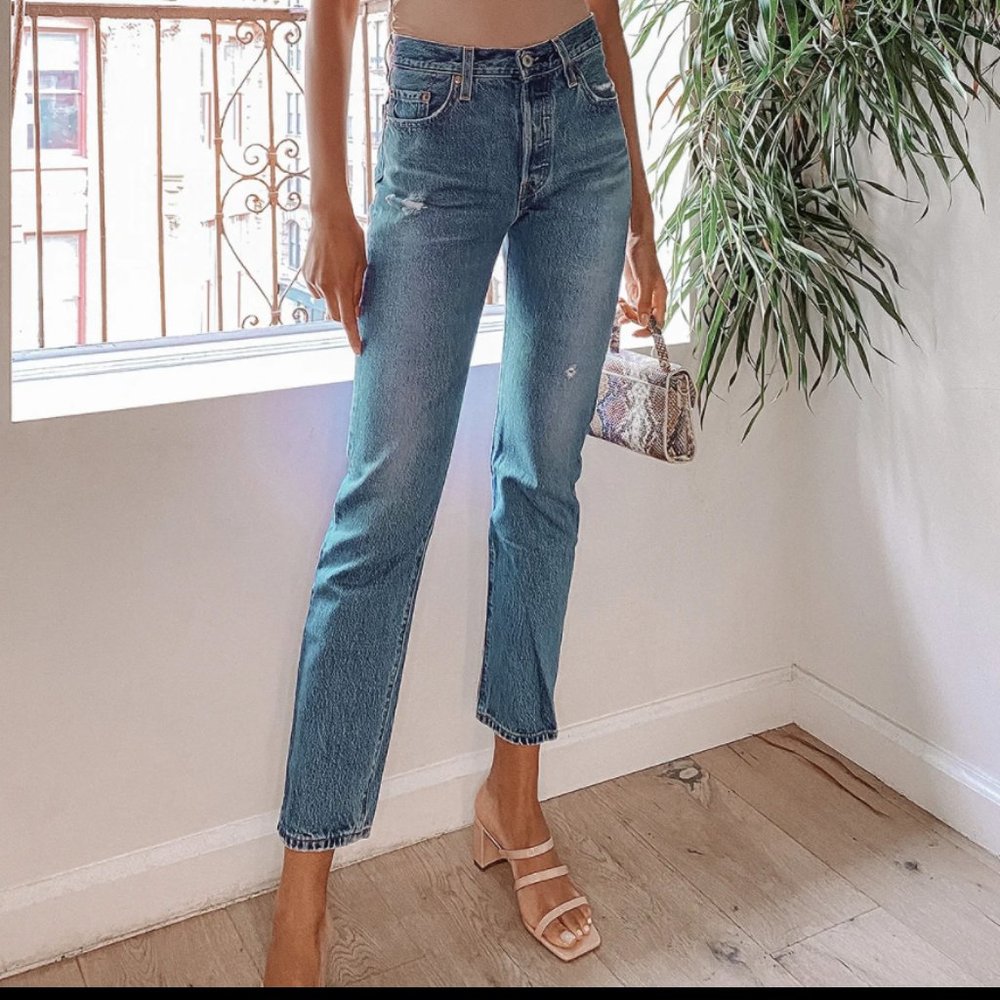Levi's 501 Slim Fit High Rise Straight Leg Jeans - Size 30
